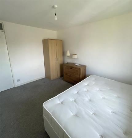 2 bedroom Flat to let in Minster Court, City Centre, Liverpool, L7