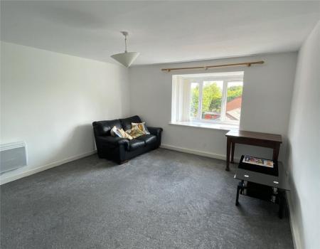 2 bedroom Flat to let in Minster Court, City Centre, Liverpool, L7