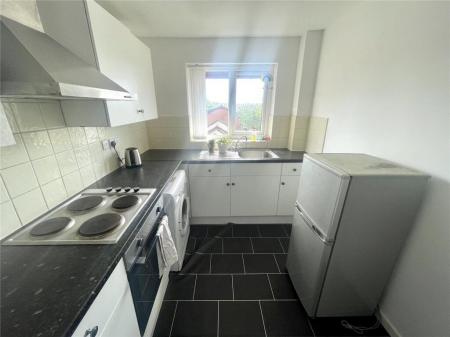2 bedroom Flat to let in Minster Court, City Centre, Liverpool, L7