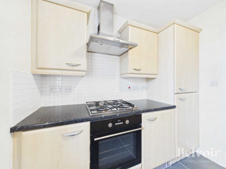 2 bedroom Flat to let in Carina Court, Aigburth, Liverpool, L17