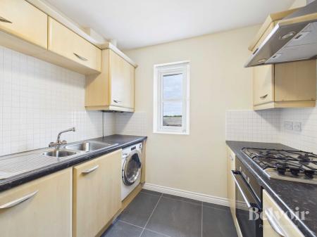 2 bedroom Flat to let in Carina Court, Aigburth, Liverpool, L17