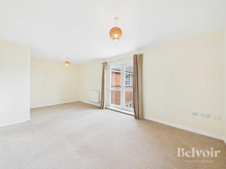 2 bedroom Flat to let in Carina Court, Aigburth, Liverpool, L17