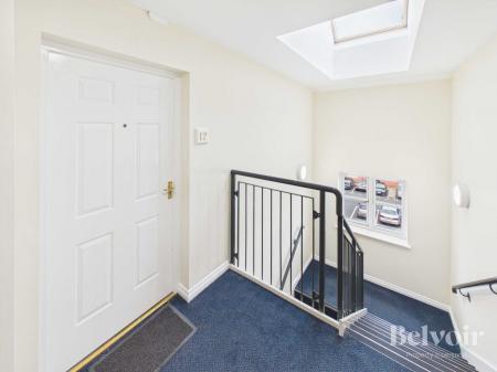 2 bedroom Flat to let in Carina Court, Aigburth, Liverpool, L17