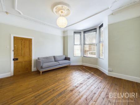 4 bedroom Semi-detached house to let in Salisbury Road, Wavertree, Liverpool, L15