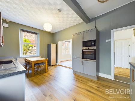 4 bedroom Semi-detached house to let in Salisbury Road, Wavertree, Liverpool, L15