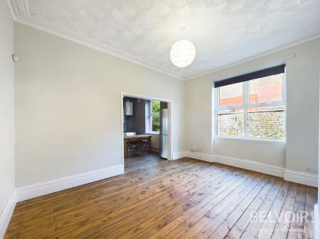 4 bedroom Semi-detached house to let in Salisbury Road, Wavertree, Liverpool, L15