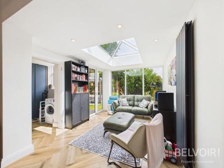 3 bedroom Semi-detached house to let in Dundonald Road, Aigburth, Liverpool, L17