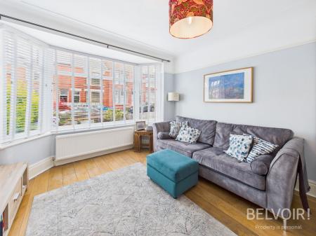 3 bedroom Semi-detached house to let in Dundonald Road, Aigburth, Liverpool, L17