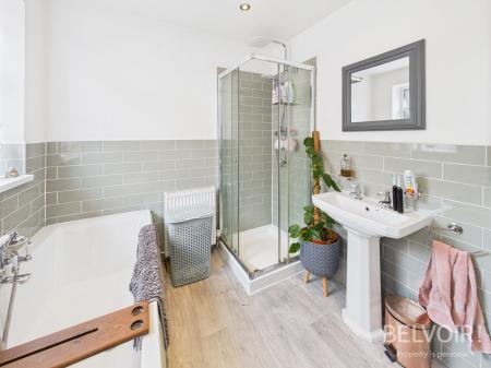 3 bedroom Semi-detached house to let in Dundonald Road, Aigburth, Liverpool, L17