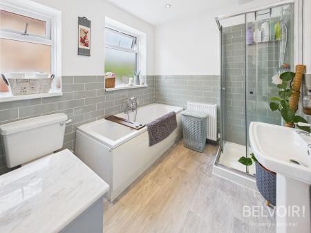 3 bedroom Semi-detached house to let in Dundonald Road, Aigburth, Liverpool, L17
