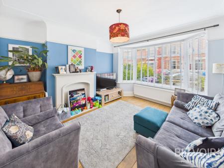 3 bedroom Semi-detached house to let in Dundonald Road, Aigburth, Liverpool, L17