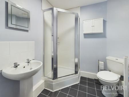 2 bedroom Flat to let in Titherington Way, Wavertree, Liverpool, L15