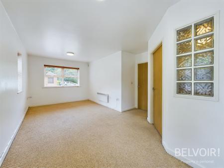 2 bedroom Flat to let in Titherington Way, Wavertree, Liverpool, L15