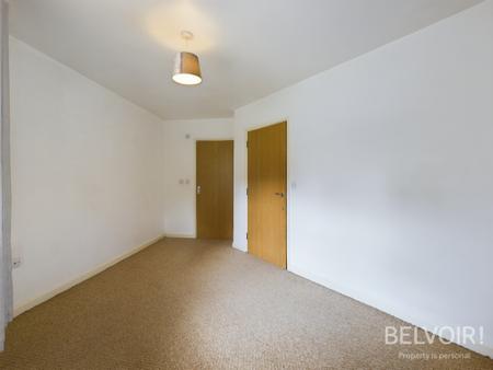 2 bedroom Flat to let in Titherington Way, Wavertree, Liverpool, L15