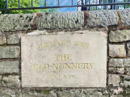 9 bedroom Semi-detached house for sale in 166 Orrell Road, Orrell, Wigan, WN5