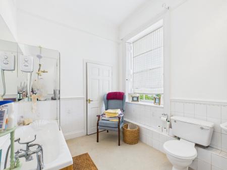 9 bedroom Semi-detached house for sale in 166 Orrell Road, Orrell, Wigan, WN5