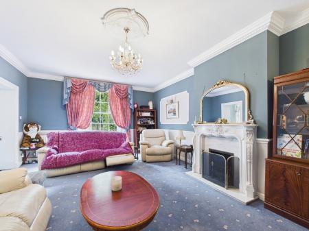 9 bedroom Semi-detached house for sale in 166 Orrell Road, Orrell, Wigan, WN5