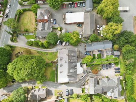 9 bedroom Semi-detached house for sale in 166 Orrell Road, Orrell, Wigan, WN5