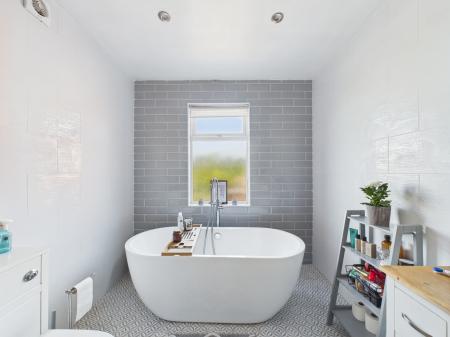 2 bedroom Terraced House for sale in Garswood Road, Ashton-In-Makerfield, WN4