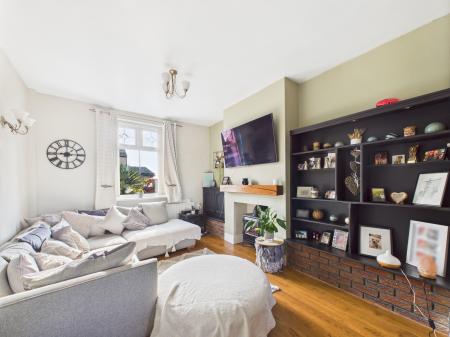 2 bedroom Terraced House for sale in Garswood Road, Ashton-In-Makerfield, WN4