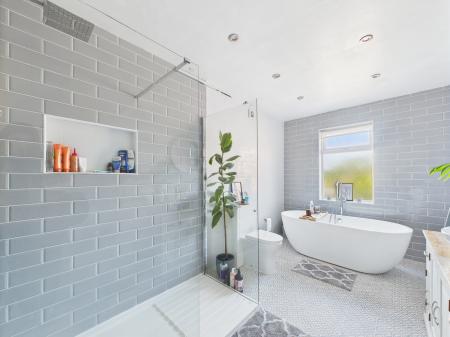 2 bedroom Terraced House for sale in Garswood Road, Ashton-In-Makerfield, WN4