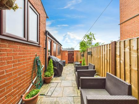 2 bedroom Terraced House for sale in Golborne Road, Ashton-In-Makerfield, WN4
