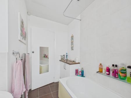 2 bedroom Terraced House for sale in Golborne Road, Ashton-In-Makerfield, WN4