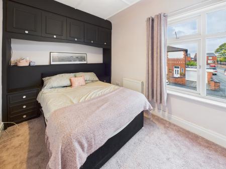 3 bedroom End of terrace house for sale in Hodges Street, Wigan, WN6
