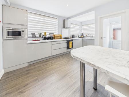 3 bedroom End of terrace house for sale in Hodges Street, Wigan, WN6