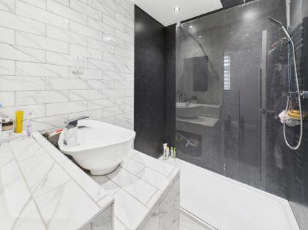 3 bedroom End of terrace house for sale in Hodges Street, Wigan, WN6