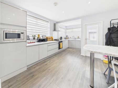 3 bedroom End of terrace house for sale in Hodges Street, Wigan, WN6