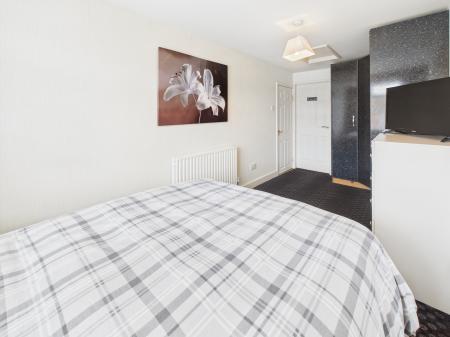 4 bedroom Semi-detached house for sale in Newstead Road, Wigan, WN3