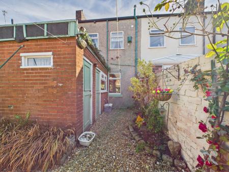 2 bedroom Terraced House for sale in Old Road, Ashton-In-Makerfield, WN4
