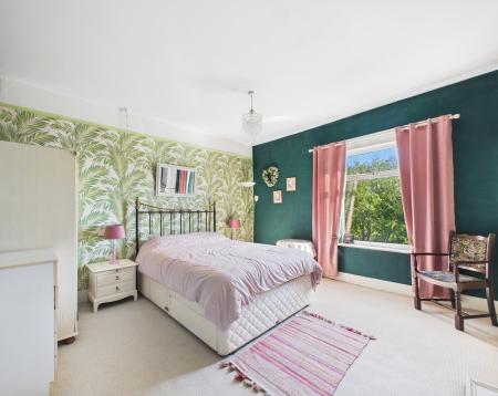 2 bedroom Terraced House for sale in Old Road, Ashton-In-Makerfield, WN4