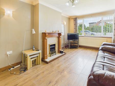 2 bedroom Semi-detached house for sale in Ruabon Crescent, Wigan, WN2