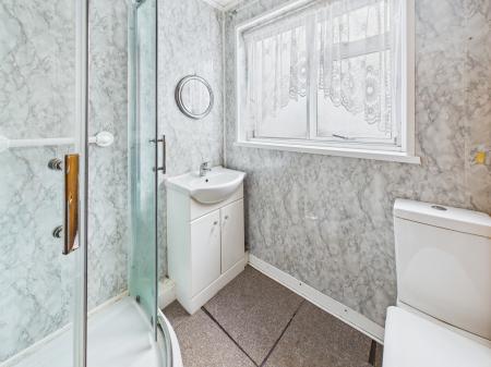 2 bedroom Semi-detached house for sale in Snowshill Drive, Wigan, WN3