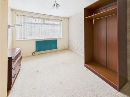 2 bedroom Semi-detached house for sale in Snowshill Drive, Wigan, WN3