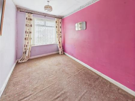 2 bedroom Semi-detached house for sale in Snowshill Drive, Wigan, WN3