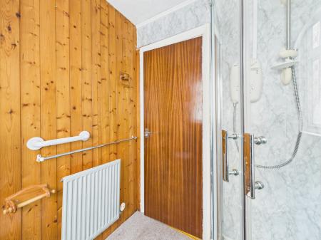 2 bedroom Semi-detached house for sale in Snowshill Drive, Wigan, WN3