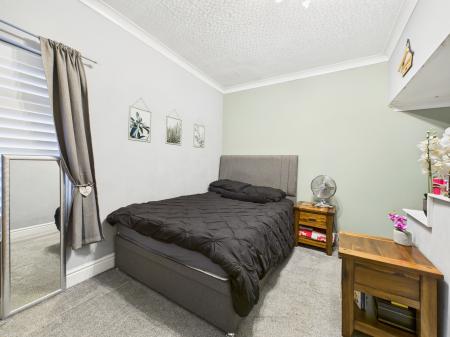 2 bedroom Terraced House for sale in Station Road, Ashton-In-Makerfield, WN4