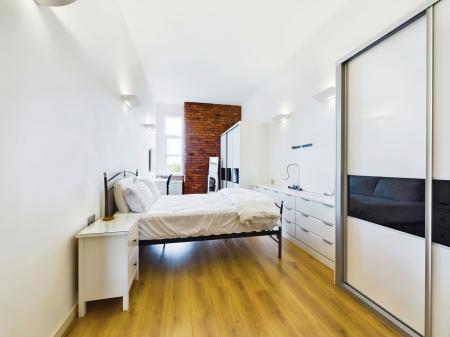 2 bedroom Apartment for sale in Trencherfield Mill, Wigan, WN3