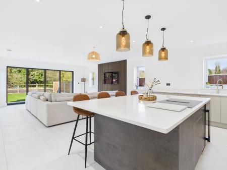 4 bedroom Detached house for sale in Whelley, Whelley, Wigan, WN2