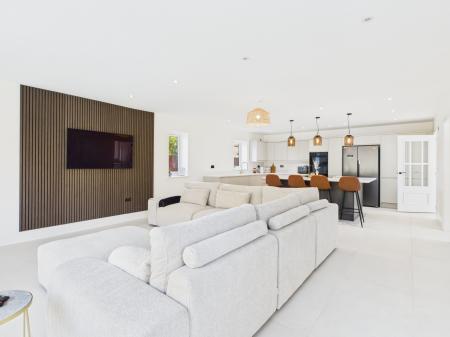 4 bedroom Detached house for sale in Whelley, Whelley, Wigan, WN2