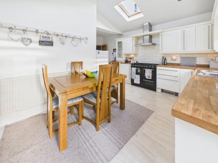 3 bedroom Semi-detached house for sale in Wigan Road, Standish, WN6