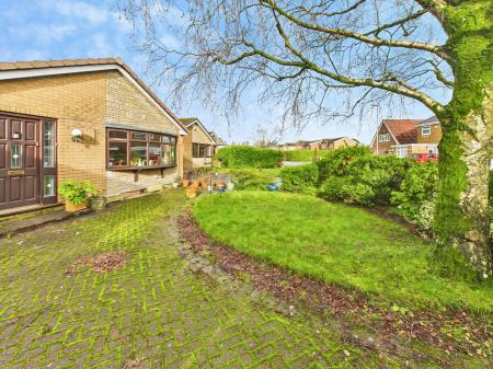 3 bedroom Detached bungalow for sale in Elnup Avenue, Shevington, Wigan, WN6