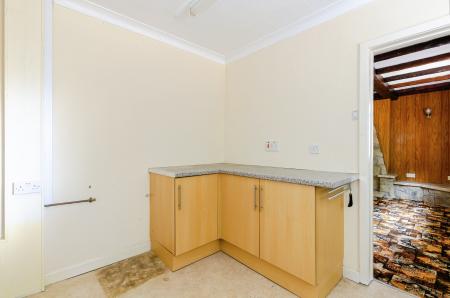 2 bedroom Semi-detached bungalow for sale in Central Drive, Shevington, Wigan, WN6