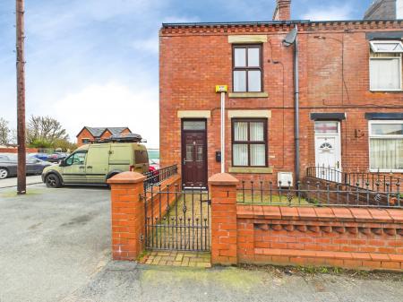Warrington Road, Abram, WN2