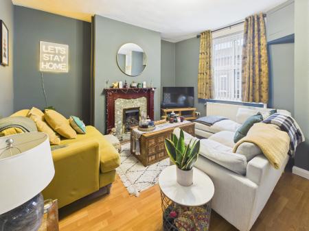 2 bedroom Terraced House for sale in Warrington Road, Abram, WN2