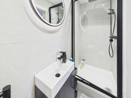 5 bedroom Detached house for sale in Ravenswood Drive, Hindley, Wigan, WN2