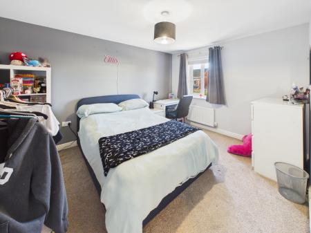 5 bedroom Detached house for sale in Ravenswood Drive, Hindley, Wigan, WN2